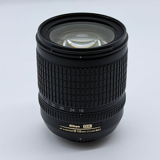 Nikon AF-S DX NIKKOR 18-135mm f/3.5-5.6 G ED Zoom Lens F